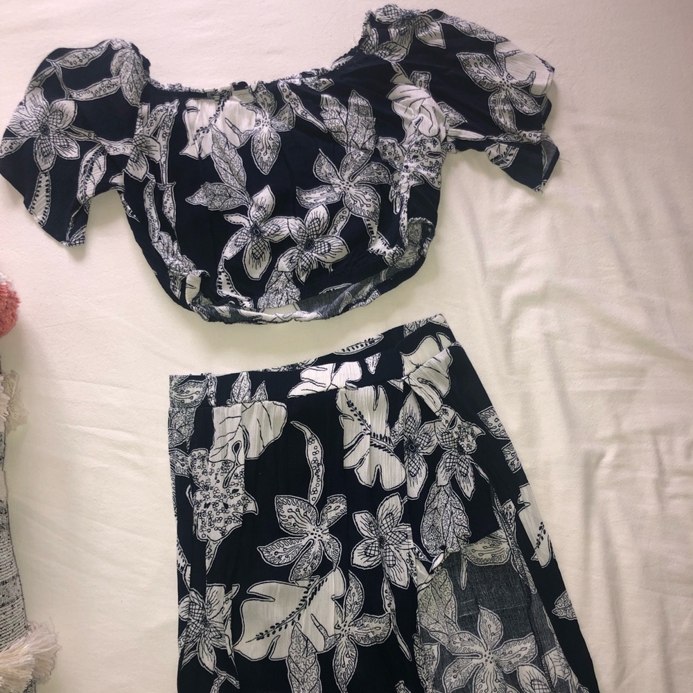 Two piece set